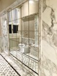 Villa-Cantù-illuminazione-interni-metrolight-bagno-marmo