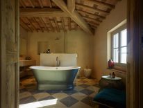 metrolight_villa_ristrutturazione_chianti_bagno_vasca_lighting_design