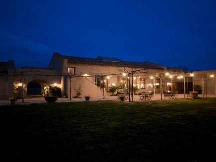 Tenuta-Guado-al-Tasso-bolgheri-lighting-design-esterni-metrolight-1