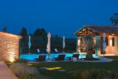 illuminazione-esterni-giardini-ville-ascianello-metrolight-5